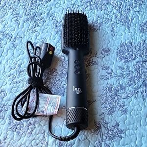 Lange AiRess dryer/straightener